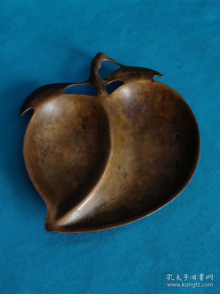 拆迁收来清代铜笔洗，包浆浓厚，完整无损，保老保真。