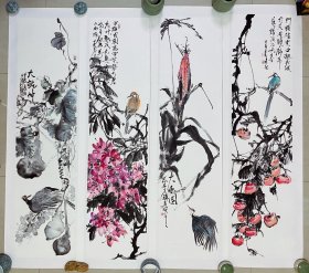 清华美院秦少甫助教，山东省美协赵建龙老师，花鸟画，老师的国展作品风格，大写意画法，山东省美协会员赵建龙老师真人真迹纯手绘作品，本人承诺假一赔万，终身保真，支持第三方鉴定，带老师合影。老师的花鸟刻画非常漂亮，画的很灵动，惟妙惟肖，大写意看整个构图，三分画七分裱，装框后非常棒！。尺寸：1.38米×35公分，四尺对开的四条屏，家里客厅，沙发背景墙，书房，茶室，玄关，中堂都可悬挂。
