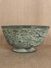 古董  古玩收藏  铜器  铜碗  有一些磕碰，微走型，尺寸长宽高:16.5/16.5/8.5厘米，重量:2.8斤
