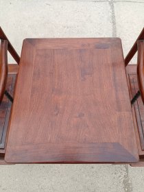 黄花梨四出头官帽椅一套，保存完好品相如图