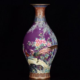 清乾隆年紫釉粉彩雕刻花鸟纹描金橄榄瓶32*15