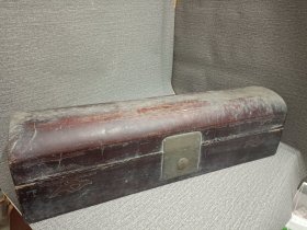 清代大户人家珠宝首饰牛皮枕头箱，福省南台陈永盛号加工生产，外观完好，铜件完整，