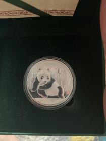2015熊猫银币1盎司2015年熊猫币保真带说明书
感兴趣的话点“我想要”和我私聊吧