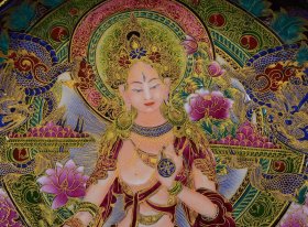 清雍正乌金釉珐琅彩描金唐卡人物盘子；3.8x43.3厘米