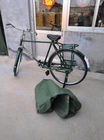 （凤凰）28军绿自行车，中国邮政，库存保存完整，原车原件无修改，品相如图