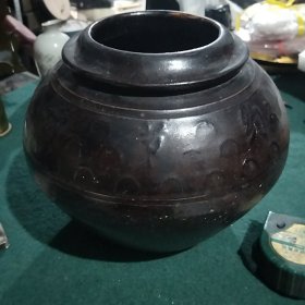 勤俭持家厉行节约陶瓷坛子