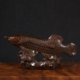 纯铜精品金龙鱼 古朴典雅 包浆自然 造型素雅 工艺精湛 品相极好 寓意吉祥 年年有余 招财进宝 财源广进 长27.5厘米宽5.5厘米高13厘米重约1350克