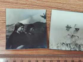 1965年，安徽江南地区农村男女干部在田间劳作时留影，老照片两种