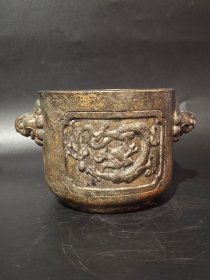 古董  古玩收藏  铜器   铜香炉  传世铜炉 回流铜香炉   纯铜香炉   长14厘米，宽10.5厘米，高8.5厘米，重量2.7斤