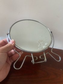 老镜子，铁镜子