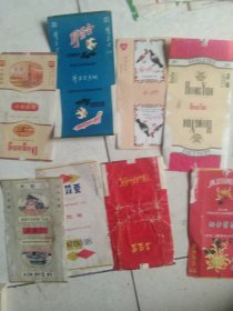 10张70年代80年代烟标不重复