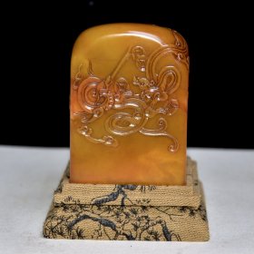 早期收藏 寿山石田黄石印章 重量：531克