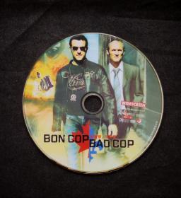 好警察 坏警察dvd（2006年Erik Canuel执导的加拿大动作电影，帕特里克·华德和科鲁姆·费奥瑞主演）（英语 中文字幕）