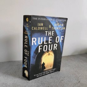 【英文原版】The Rule of Four