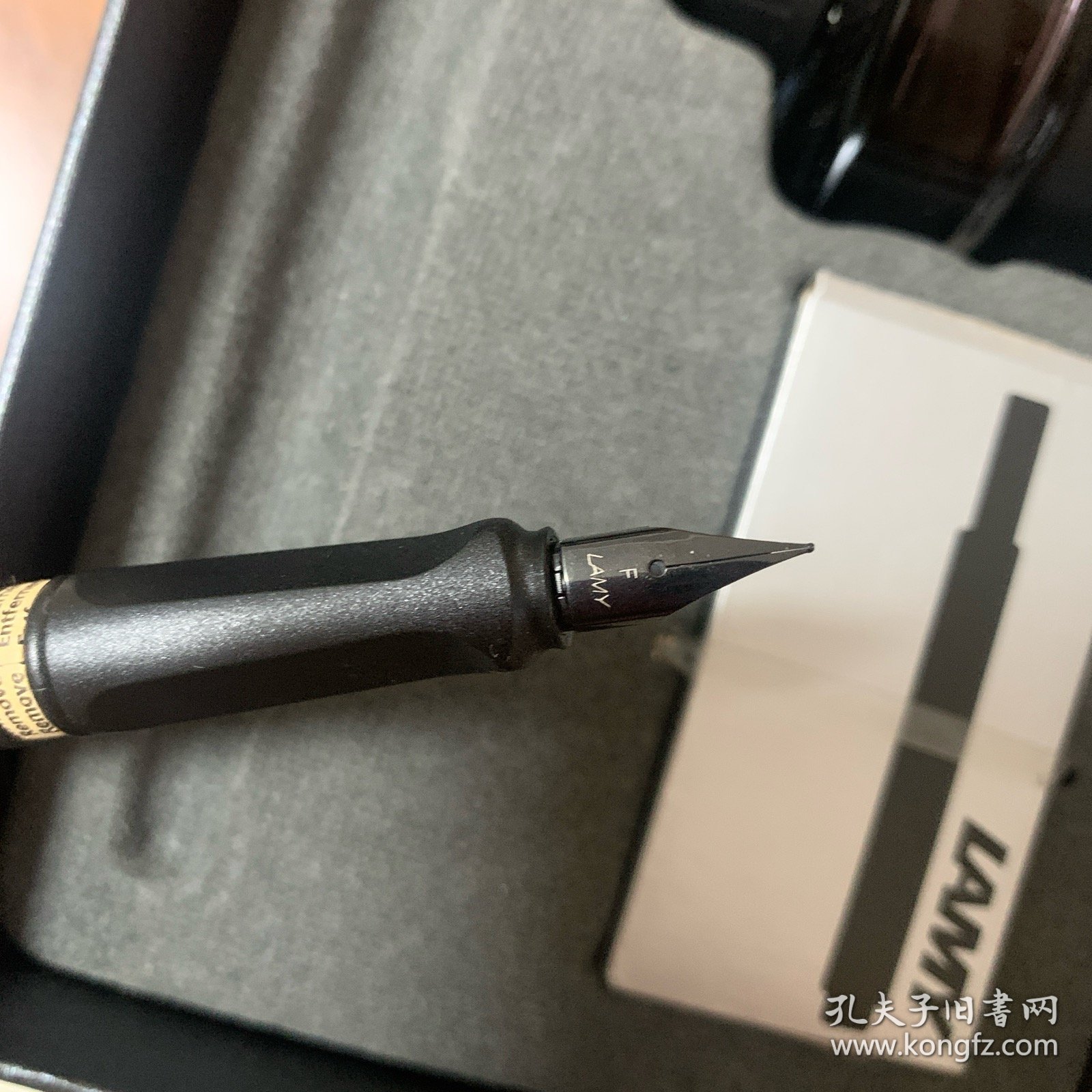 德国凌美LAMY钢笔 礼盒套装钢笔+笔囊一个+吸墨器+墨色墨水