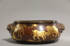 明 铜胎鎏金二牛图狮首耳炉