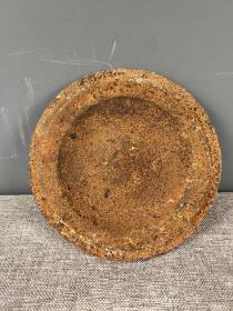 旧藏：汉白玉福字罐
规格：高15宽14cm
重量：2089克
简介：汉白玉福字罐，纯手工制作，制作精细，包浆自然，器型独特，品相完整