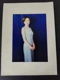 八九十年代上海美女艺术照片( 背面写有 人像 陆培勇)