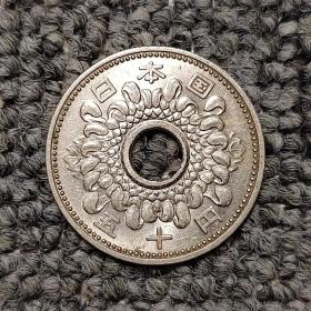 日本菊花大型中孔50元镍币