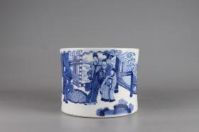 清康熙青花人物笔筒 规格：高15.2cm 直径19.5cm