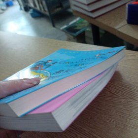 希利尔讲世界地理、艺术史（2册合售）——o3