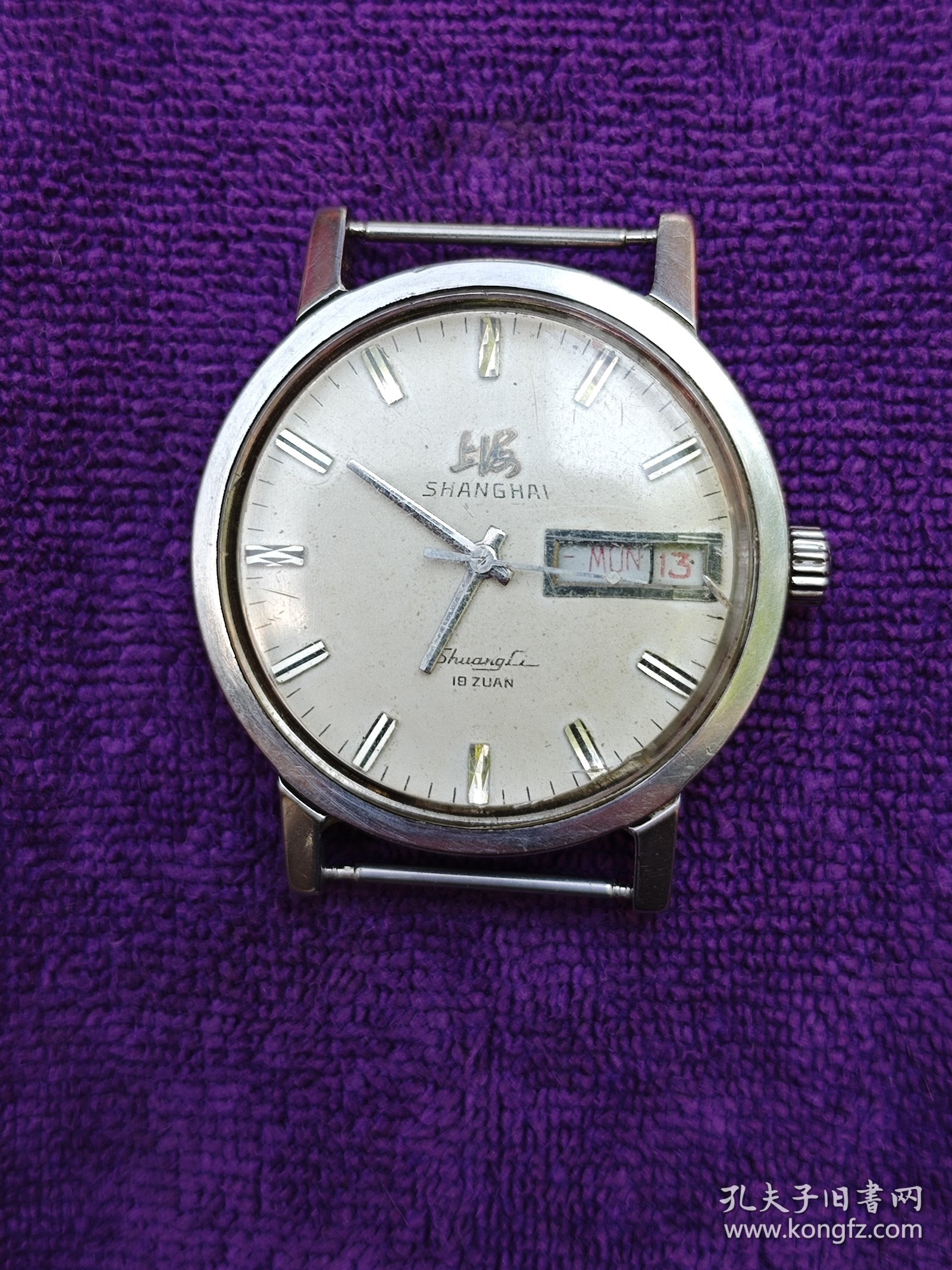 点击查看原图 老古董上海手表7621-1002