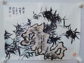 保真书画，当代著名画家，满维起《新葟吐翠》国画册页一开，尺寸42×55.5cm。
       现为中国水墨画院院长,中国艺术研究院硕士研究生导师,国家一级画师,文化部高评委,中国美术家协会中国艺术委员会委员,中国画学会常务理事,中国美术家协会会员。