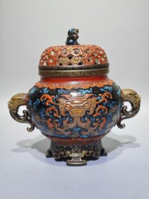 瓷器，乾隆年制，古铜釉镂空浮雕饕餮纹熏香炉，高：16.8cm，宽：18cm,