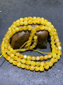 精美天然乌克兰蜜蜡随形108手串1条！