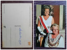 外国明信片   荷兰原版   老女王新女王 ，  品如图 .
