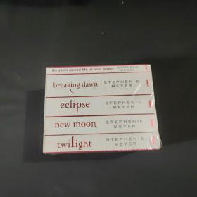 Twilight Saga 5 Book Set (White Cover)  暮光之城(白色圣誕套裝5冊(cè))