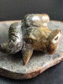 河磨玉牛头牛气冲天摆件手把件，165克。