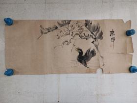 民国时期老画一副，水墨手绘花鸟画，画工精湛，品相较差 作者不识 尺寸52x22
包老包真包手绘