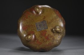 明 铜胎瓜棱形冲天耳炉