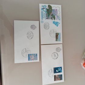 圣马力诺首日封3枚，都是官方首日封，少见邮品，本店邮品满25元包邮。本店还在孔网开“韶州邮社”包邮！