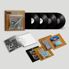 现货包邮 Black Country New Road Ants From Up 豪华版4lp 黑胶唱片 LP 拍下不接受退款，全新未拆封唱片，所有唱片运输痕迹在所难免，不承担唱片内部不可见问题，如跳针、有炒豆声、划痕等问题！不承担运输冲顶、小折角等，偏远地区不包邮！