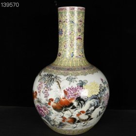 清乾隆粉彩秋园鸡趣纹天球瓶 高61厘米 直径40厘米