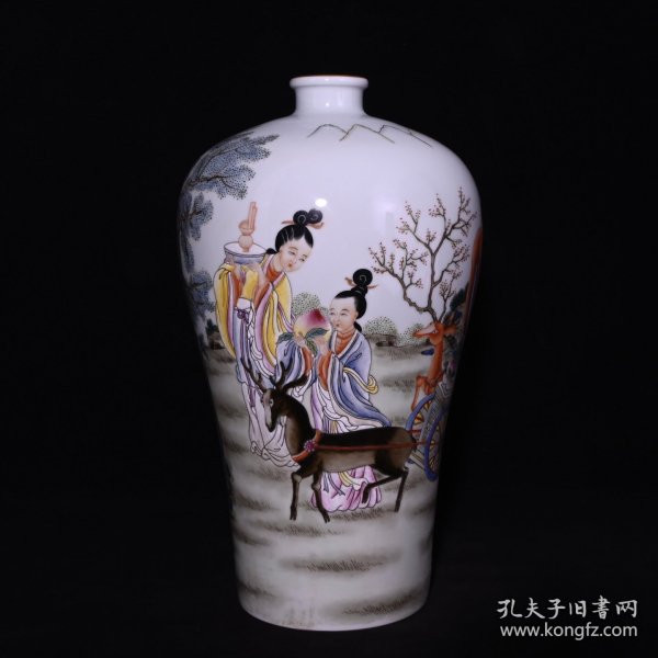 旧藏 清雍正珐琅彩人物故事纹梅瓶 高35×20.5厘米