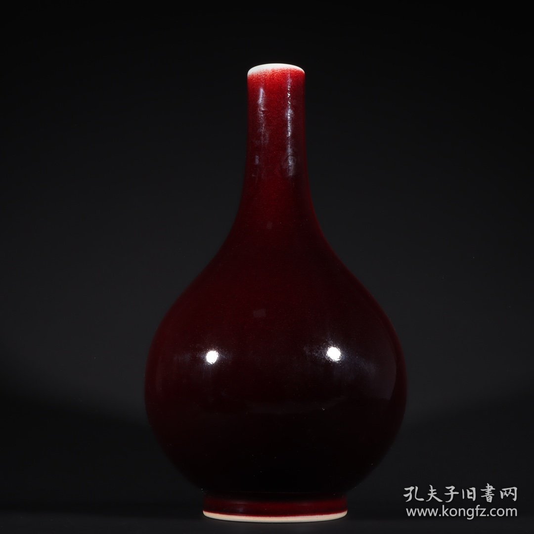 清乾隆霁红釉胆瓶