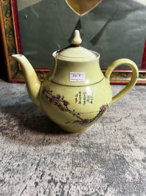 70年代，毛主席诗词，黄釉茶壶一把，小磕