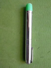 钢笔手电筒