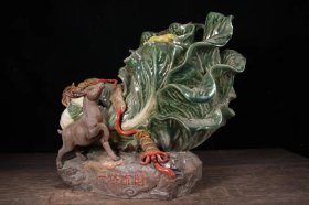 石湾瓷一路有财 尺寸：长41厘米宽21厘米高32厘米