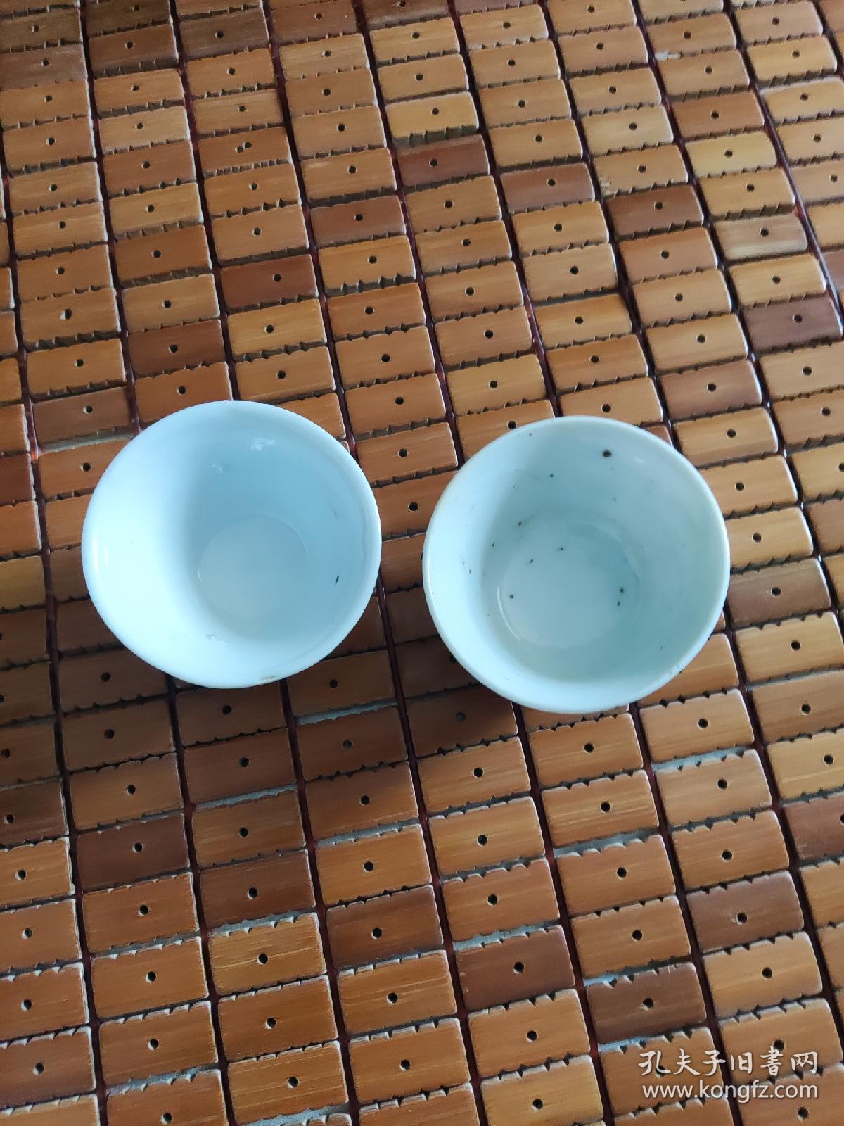 民国粉彩杯一对