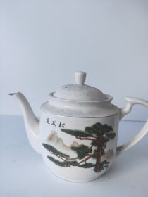怀旧瓷壶茶壶