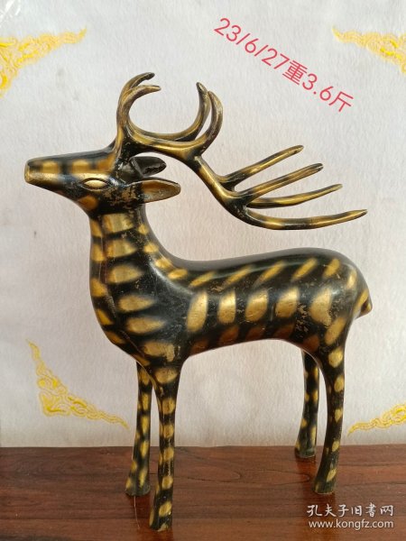 老铜鹿摆件一个，保存完好品相如图