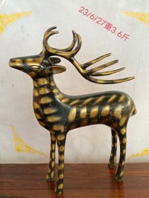 老铜鹿摆件一个,保存完好品相如图