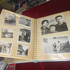 7、80年代个人生活 风景老照片一册 （天安门 天坛 昆明湖）120张