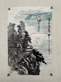 苗重安   山水国画《春江展帆》

尺寸：46×68cm  约2.8平尺

款识：春江展帆 xx同志正之 重安画 

钤印：苗重安印（白文）动物图形（朱文）

装裱：软片

苗重安，1938年生，山西运城人。1960年毕业于西安美术学院并留校任教。师从贺天健研习山水画。1980年负责筹建陕西国画院，曾任院长。原任陕西省文联副主席，中国美术家协会理事。现为陕西国画院名誉院长、一级美术师