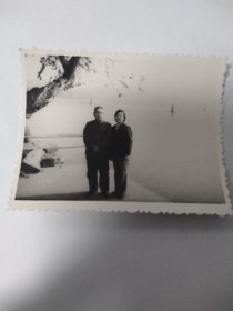 1983年11月三潭印月夫妻合影留念照片