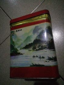 壮游图红绿花茶铁听茶叶盒北京印铁制罐厂印制10.5厘米x13.99厘米x11.11厘米